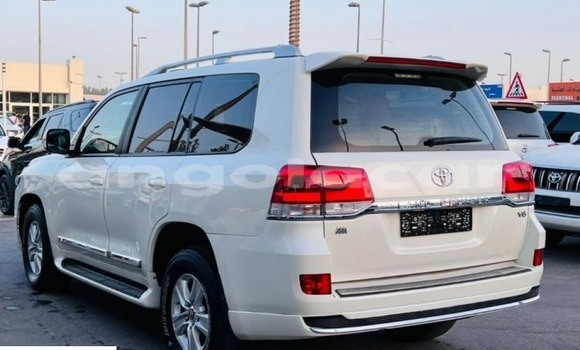 Acheter Occasion Voiture Toyota Land Cruiser Blanc à Luena, Moxico Acheter Occasion Voiture Toyota Land Cruiser Blanc à Luena, Moxico