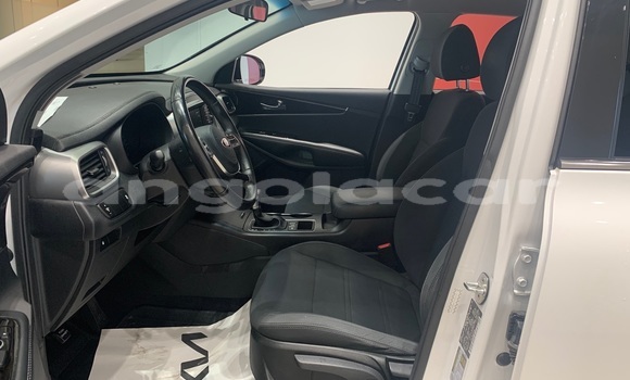 Acheter Occasion Voiture Kia Sorento Blanc à Luanda, Province de Luanda Acheter Occasion Voiture Kia Sorento Blanc à Luanda, Province de Luanda