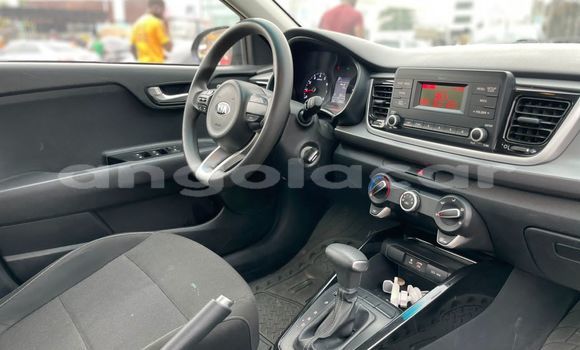 Acheter Occasion Voiture Kia rio Bleu à Luanda, Province de Luanda Acheter Occasion Voiture Kia rio Bleu à Luanda, Province de Luanda