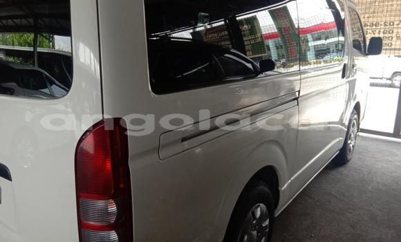 Comprar Usado Toyota Hiace Branco Carro em Luanda em Luanda Province Comprar Usado Toyota Hiace Branco Carro em Luanda em Luanda Province