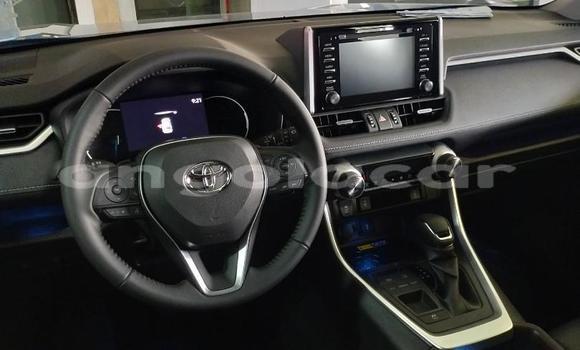 Acheter Occasion Voiture Toyota RAV4 Bleu à Luena, Moxico Acheter Occasion Voiture Toyota RAV4 Bleu à Luena, Moxico