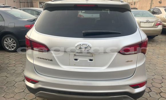 Comprar Usado Hyundai Santa Fe Prata Carro em Luanda em Luanda Province Comprar Usado Hyundai Santa Fe Prata Carro em Luanda em Luanda Province