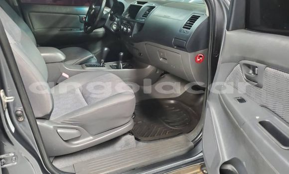 Comprar Usado Toyota Hilux Preto Carro em Luanda em Luanda Province Comprar Usado Toyota Hilux Preto Carro em Luanda em Luanda Province