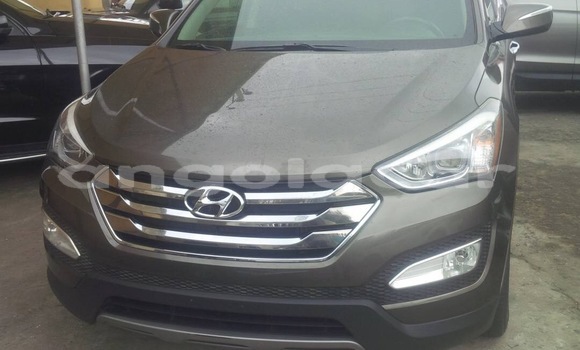 Acheter Occasion Voiture Hyundai Santa Fe Gris à Luanda, Province de Luanda Acheter Occasion Voiture Hyundai Santa Fe Gris à Luanda, Province de Luanda