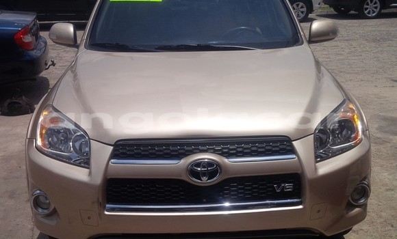 Acheter Occasion Voiture Toyota RAV4 Noir à Luanda, Province de Luanda Acheter Occasion Voiture Toyota RAV4 Noir à Luanda, Province de Luanda