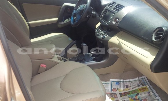 Acheter Occasion Voiture Toyota RAV4 Noir à Luanda, Province de Luanda Acheter Occasion Voiture Toyota RAV4 Noir à Luanda, Province de Luanda