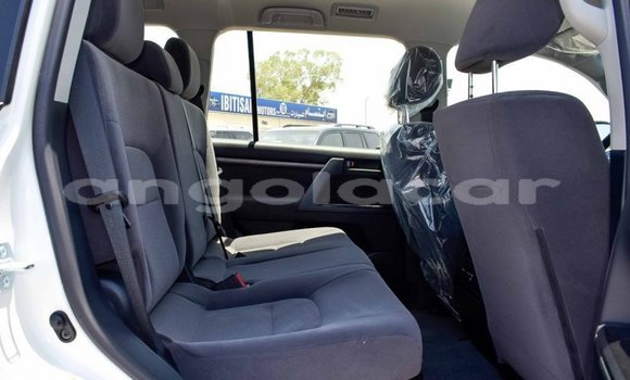 Acheter Neuf Voiture Toyota Land Cruiser Blanc à Benguela, Benguela Acheter Neuf Voiture Toyota Land Cruiser Blanc à Benguela, Benguela