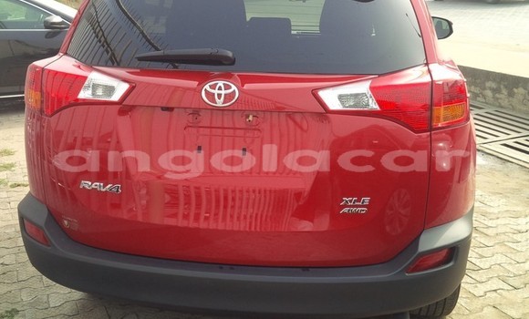 Acheter Occasion Voiture Toyota RAV4 Rouge à Luanda, Province de Luanda Acheter Occasion Voiture Toyota RAV4 Rouge à Luanda, Province de Luanda