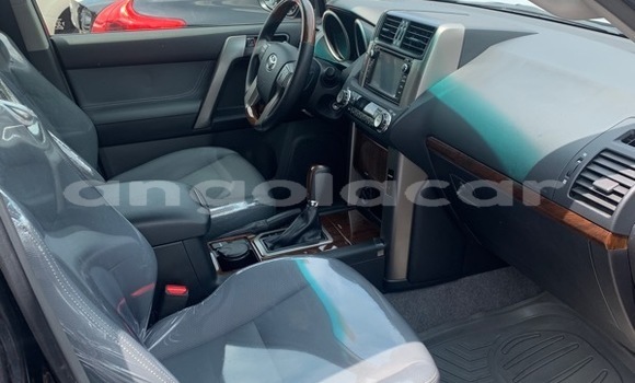 Acheter Occasion Voiture Toyota Land Cruiser Prado Noir à Luanda, Province de Luanda Acheter Occasion Voiture Toyota Land Cruiser Prado Noir à Luanda, Province de Luanda