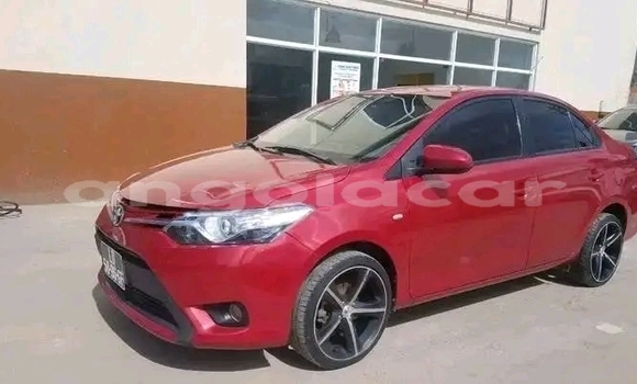 Comprar Usado Toyota Yaris Vermelho Carro em Luanda em Luanda Province