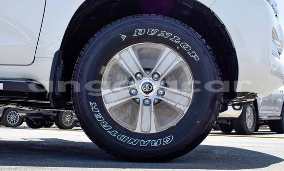 Acheter Neuf Voiture Toyota Land Cruiser Blanc à Benguela, Benguela Acheter Neuf Voiture Toyota Land Cruiser Blanc à Benguela, Benguela