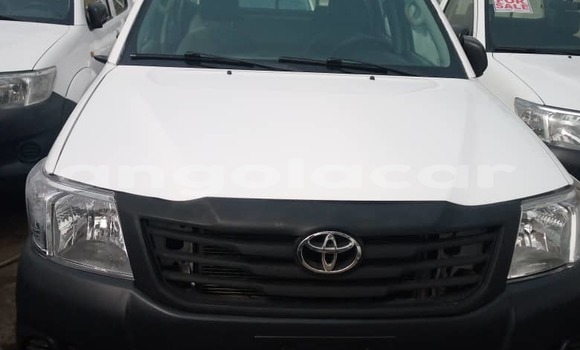Buy Used Toyota Hilux White Car in Luanda in Luanda Province Buy Used Toyota Hilux White Car in Luanda in Luanda Province