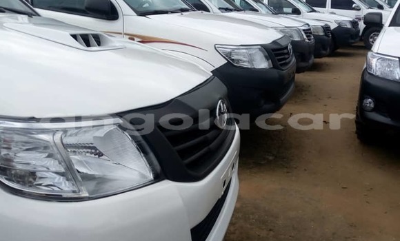 Buy Used Toyota Hilux White Car in Luanda in Luanda Province Buy Used Toyota Hilux White Car in Luanda in Luanda Province
