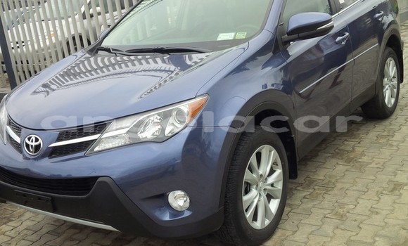 Buy Used Toyota RAV4 Blue Car in Luanda in Luanda Province