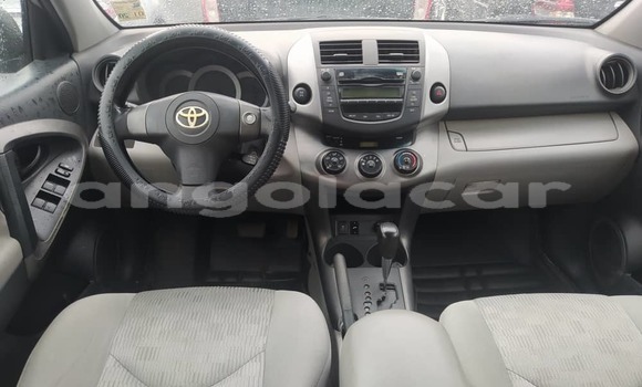 Acheter Occasion Voiture Toyota RAV4 Gris à Luanda, Province de Luanda Acheter Occasion Voiture Toyota RAV4 Gris à Luanda, Province de Luanda