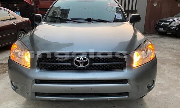 Comprar Usado Toyota RAV4 Prata Carro em Luanda em Luanda Province