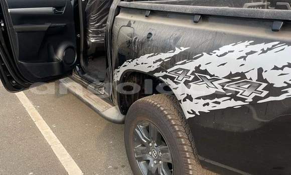 Buy Used Toyota Hilux Black Car in Luanda in Luanda Province Buy Used Toyota Hilux Black Car in Luanda in Luanda Province