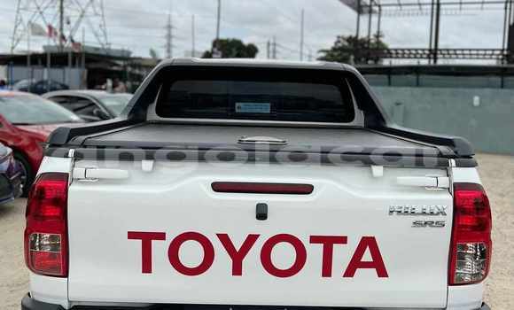 Acheter Occasion Voiture Toyota Hilux Blanc à Luanda, Province de Luanda Acheter Occasion Voiture Toyota Hilux Blanc à Luanda, Province de Luanda