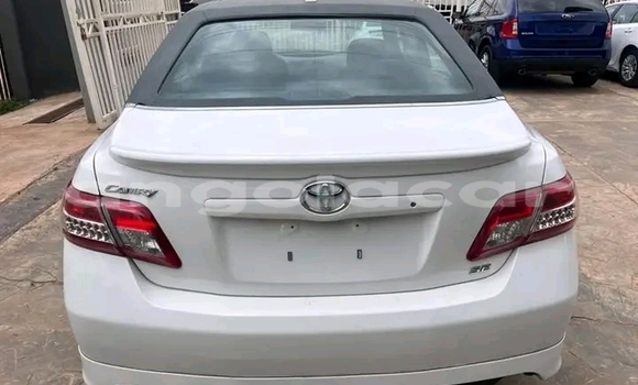 Acheter Occasion Voiture Toyota Camry Blanc à Luena, Moxico Acheter Occasion Voiture Toyota Camry Blanc à Luena, Moxico