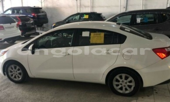 Buy Used Kia rio White Car in Luanda in Luanda Province Buy Used Kia rio White Car in Luanda in Luanda Province