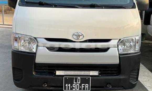 Buy Used Toyota Hiace White Car in Luanda in Luanda Province Buy Used Toyota Hiace White Car in Luanda in Luanda Province