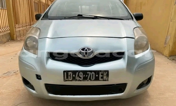 Comprar Usado Toyota Yaris Prata Carro em Luanda em Luanda Province Comprar Usado Toyota Yaris Prata Carro em Luanda em Luanda Province
