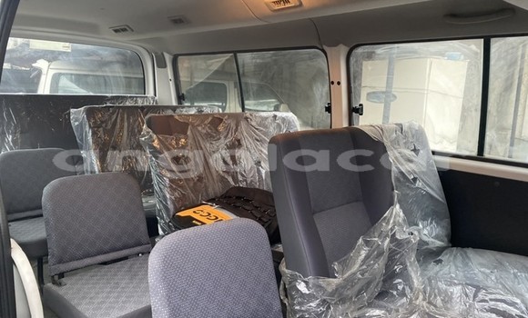 Comprar Usado Nissan Urvan Branco Carro em Luanda em Luanda Province Comprar Usado Nissan Urvan Branco Carro em Luanda em Luanda Province