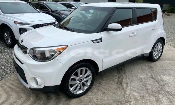 Comprar Usado Kia Soul Branco Carro em Luena em Moxico