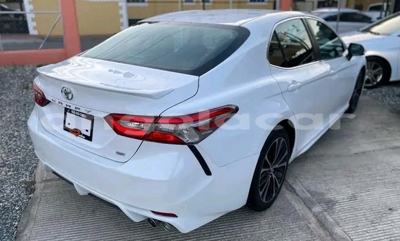 Acheter Occasion Voiture Toyota Camry Blanc à Luena, Moxico Acheter Occasion Voiture Toyota Camry Blanc à Luena, Moxico