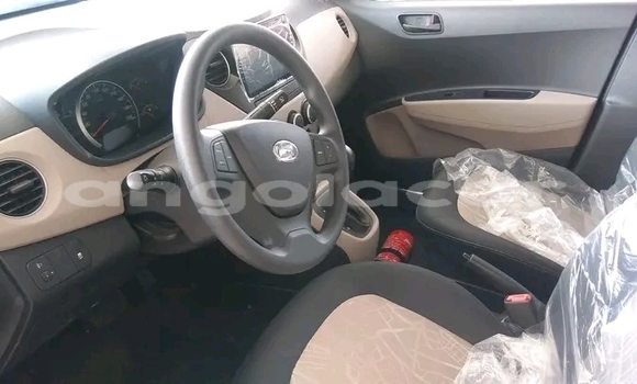 Comprar Usado Hyundai i10 Marrom Carro em Luena em Moxico Comprar Usado Hyundai i10 Marrom Carro em Luena em Moxico