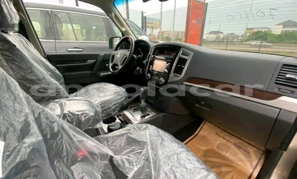 Acheter Occasion Voiture Mitsubishi Pajero Sport Noir à Luena, Moxico Acheter Occasion Voiture Mitsubishi Pajero Sport Noir à Luena, Moxico