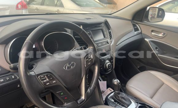 Acheter Occasion Voiture Hyundai Santa Fe Gris à Luena, Moxico Acheter Occasion Voiture Hyundai Santa Fe Gris à Luena, Moxico