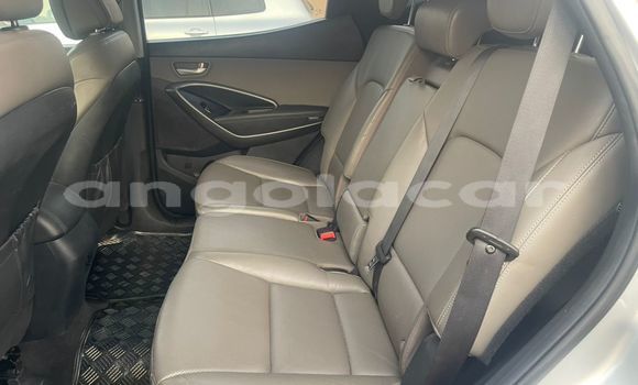 Acheter Occasion Voiture Hyundai Santa Fe Gris à Luena, Moxico Acheter Occasion Voiture Hyundai Santa Fe Gris à Luena, Moxico