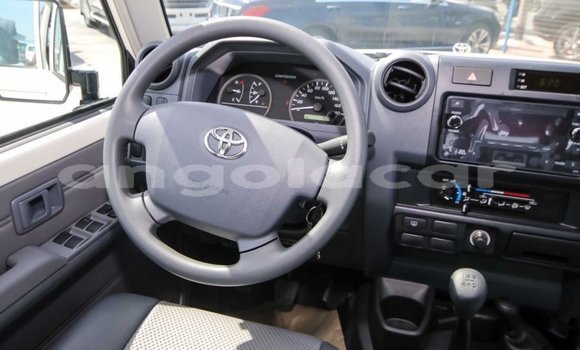 Acheter Neuf Voiture Toyota Land Cruiser Blanc à Benguela, Benguela Acheter Neuf Voiture Toyota Land Cruiser Blanc à Benguela, Benguela