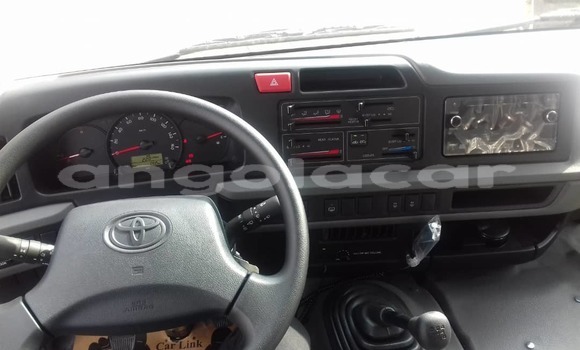 Buy Used Toyota Coaster White Car in Luanda in Luanda Province Buy Used Toyota Coaster White Car in Luanda in Luanda Province