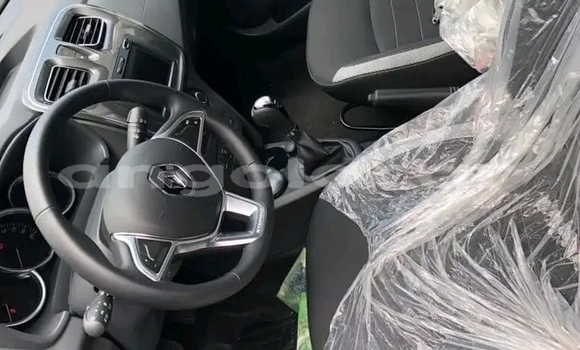 Comprar Usado Renault Sandero Preto Carro em Luena em Moxico Comprar Usado Renault Sandero Preto Carro em Luena em Moxico