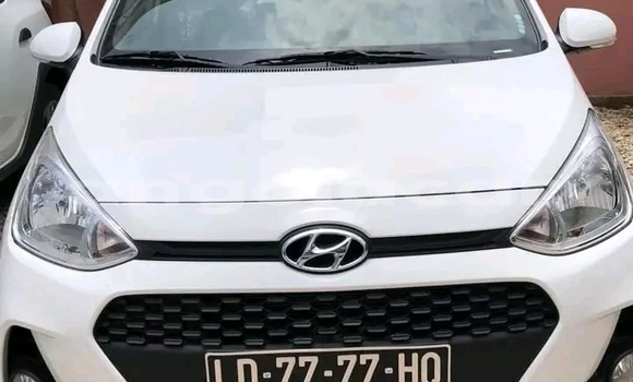 Comprar Usado Hyundai i10 Branco Carro em Luena em Moxico Comprar Usado Hyundai i10 Branco Carro em Luena em Moxico