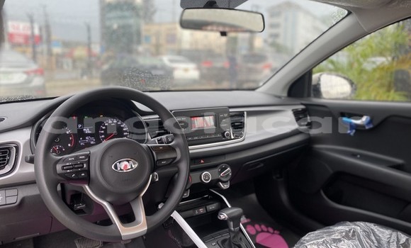 Buy Used Kia rio Silver Car in Luanda in Luanda Province Buy Used Kia rio Silver Car in Luanda in Luanda Province