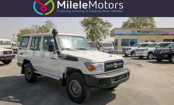 Acheter Neuf Voiture Toyota Land Cruiser Blanc à Benguela, Benguela Acheter Neuf Voiture Toyota Land Cruiser Blanc à Benguela, Benguela