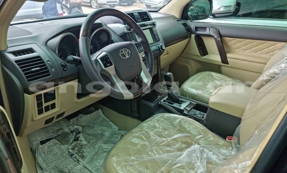 Acheter Occasion Voiture Toyota Land Cruiser Prado Noir à Luanda, Province de Luanda Acheter Occasion Voiture Toyota Land Cruiser Prado Noir à Luanda, Province de Luanda