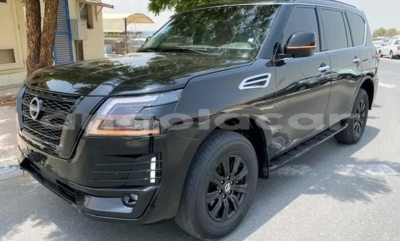 Buy Used Nissan Patrol Green Car in Luanda in Luanda Province Buy Used Nissan Patrol Green Car in Luanda in Luanda Province