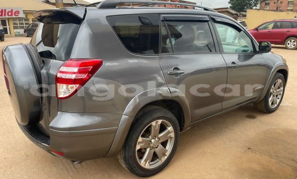 Comprar Usado Toyota RAV4 Prata Carro em Luanda em Luanda Province Comprar Usado Toyota RAV4 Prata Carro em Luanda em Luanda Province