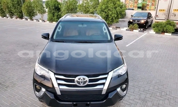 Acheter Occasion Voiture Toyota Fortuner Noir à Luanda, Province de Luanda Acheter Occasion Voiture Toyota Fortuner Noir à Luanda, Province de Luanda