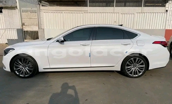 Acheter Occasion Voiture Hyundai Genesis Blanc à Luanda, Province de Luanda Acheter Occasion Voiture Hyundai Genesis Blanc à Luanda, Province de Luanda