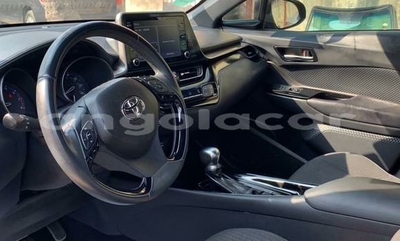 Buy Used Toyota C-HR Red Car in Luanda in Luanda Province Buy Used Toyota C-HR Red Car in Luanda in Luanda Province