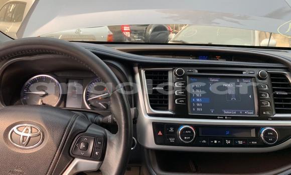 Buy Used Toyota Highlander Silver Car in Luanda in Luanda Province Buy Used Toyota Highlander Silver Car in Luanda in Luanda Province