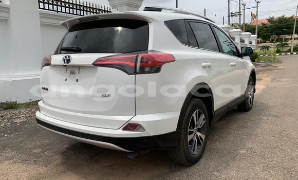 Comprar Usado Toyota RAV4 Branco Carro em Luanda em Luanda Province Comprar Usado Toyota RAV4 Branco Carro em Luanda em Luanda Province