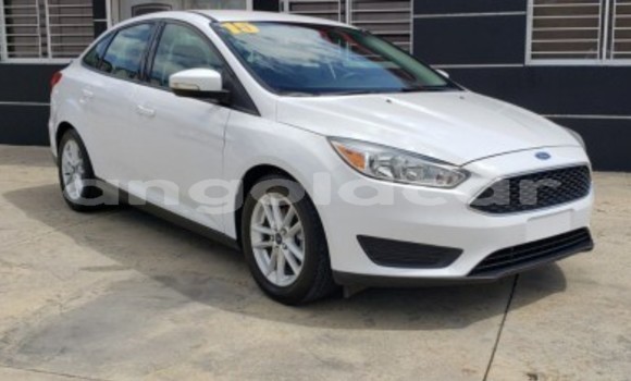 Acheter Occasion Voiture Ford Focus Blanc à Luanda, Province de Luanda Acheter Occasion Voiture Ford Focus Blanc à Luanda, Province de Luanda