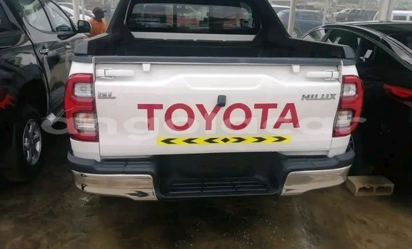 Buy Used Toyota Hilux White Car in Luanda in Luanda Province Buy Used Toyota Hilux White Car in Luanda in Luanda Province