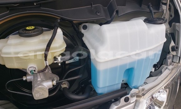 Buy Used Toyota Hiace White Car in Luanda in Luanda Province Buy Used Toyota Hiace White Car in Luanda in Luanda Province